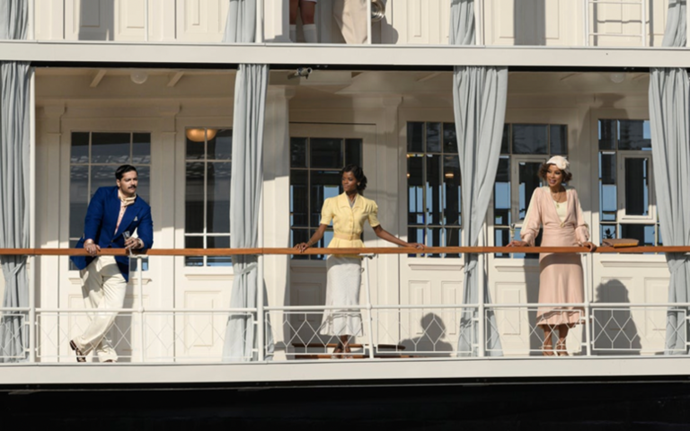 Los pasajeros a bordo del s.s. karnak el lujoso barco en Muerte en el Nilo